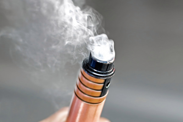 vape-lung-‘breakthrough’-suggests-lethal-culprit-in-thc-products-could-be-vitamin-e-acetate